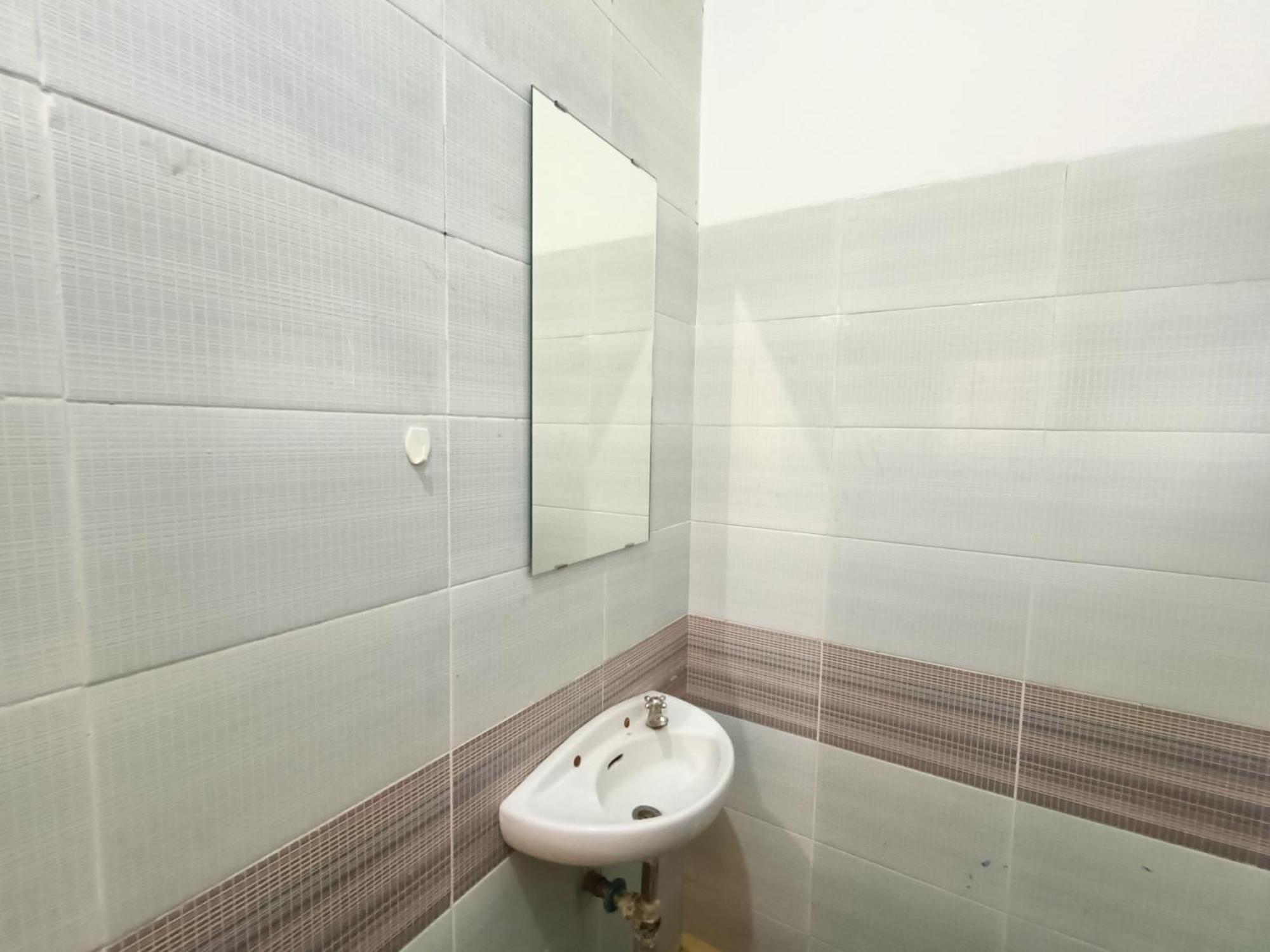 Bumi Merpati Residence Makassar Mitra Reddoorz Buitenkant foto